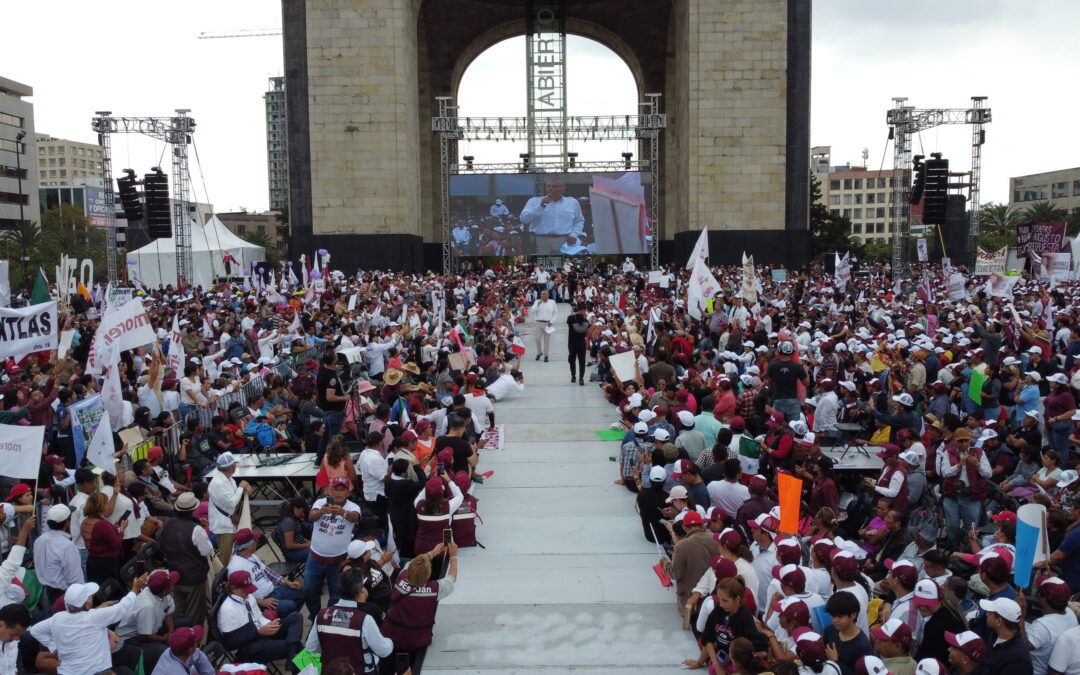 Cerca de 100,000 mil personas en el gran cierre de Adán Augusto López en el monumento a la Revolución.