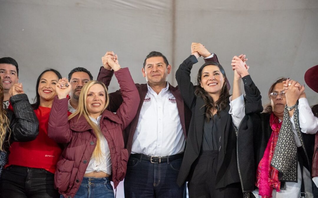 Desde Facebook hasta Transporte Público: La Visión Tecnológica de Alejandro Armenta para Puebla.